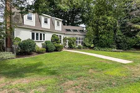 2 Morgan Rd Beverly, MA 01915