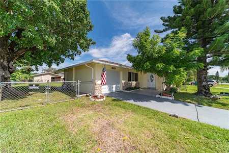 1319 SE 18th Terrace Cape Coral, FL 33990