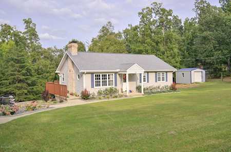136 Forest Hill Ct Shepherdsville, KY 40165