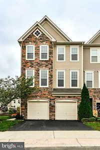 25141 Himalayas Terrace Aldie, VA 20105