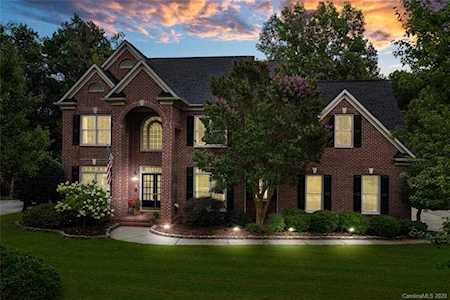 9435 St Barts Ln Huntersville, NC 28078