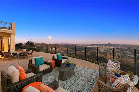 18019 Punta Del Norte Rancho Santa Fe, CA 92067