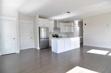 12R Front St #103 Exeter, NH 03833