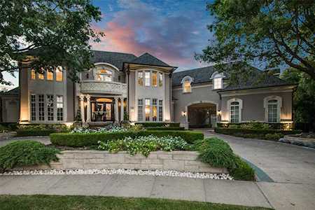 3805 Silver Falls Court Plano, TX 75093