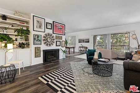 5625 Cambridge Way #303 Culver City, CA 90230