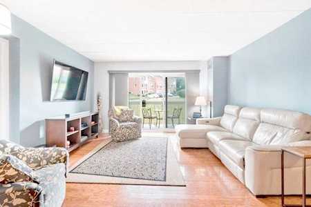 160 Commandants Way #201 Chelsea, MA 02150