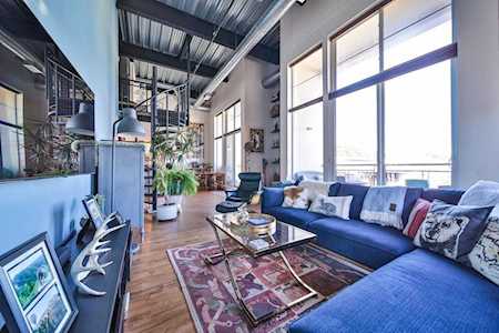 950 Broadway #3 Chelsea, MA 02150