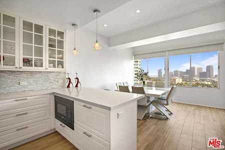 10501 Wilshire Boulevard #1709 Los Angeles, CA 90024