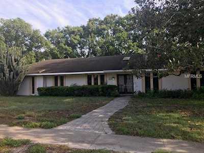 301 Valley Dr Longwood, FL 32779