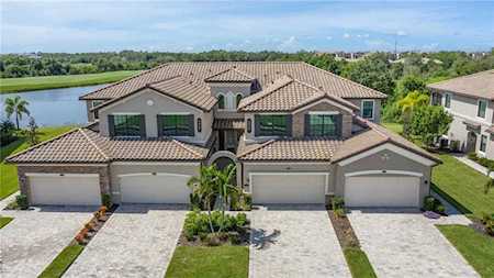 5827 Wake Forest RUN #103 Bradenton, FL 34211