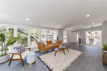 2009 Dexter ST Austin, TX 78704