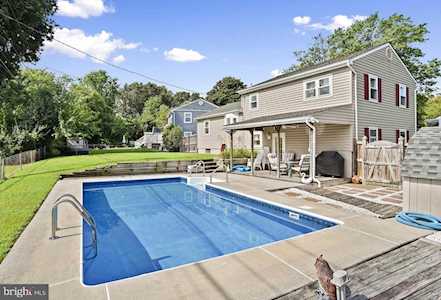 362 Fleagle Rd Glen Burnie, MD 21061