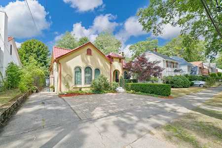 393 Vfw Parkway Brookline, MA 02467