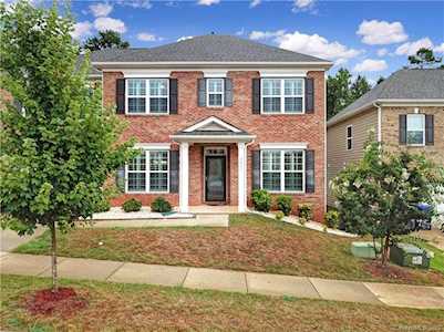 9811 Maywine Circle Huntersville, NC 28078