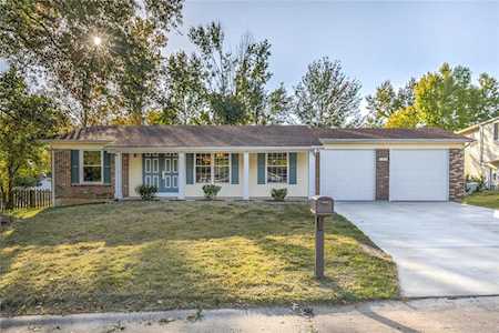 135 Mill Spring Ln St Peters, MO 63376