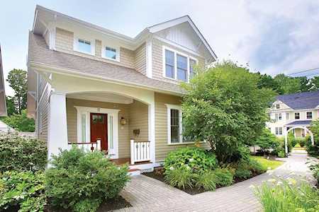 17 High St #0 Needham, MA 02494