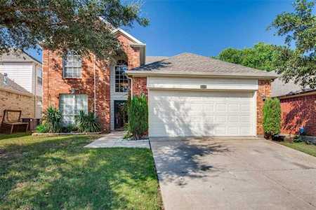 805 Lake Bridge Drive Lake Dallas, TX 75065