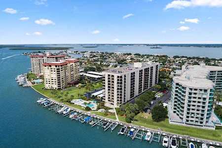 690 Island WAY #1011 Clearwater, FL 33767