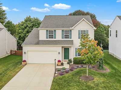 1328 Wagy Square Pataskala, OH 43062