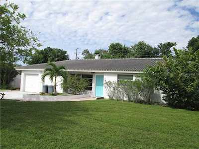 123 8th St Belleair Beach, FL 33786
