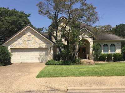 9102 Bluegrass DR Austin, TX 78759