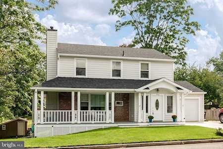 7703 Brooklyn Bridge Rd Laurel, MD 20707