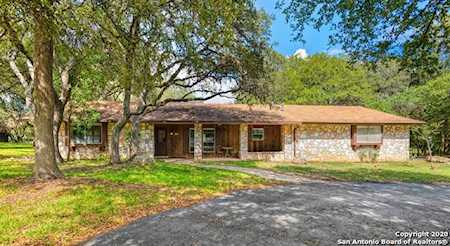 9183 Sundew Cir Garden Ridge, TX 78266