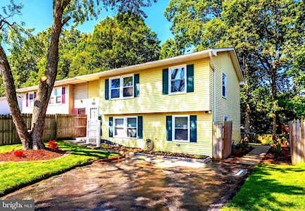 634 Chapelview Dr Odenton, MD 21113
