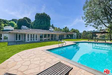 12821 Mulholland Drive Beverly Hills, CA 90210