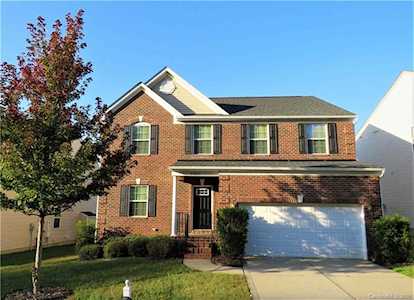 13027 Red Vulcan Ct Charlotte, NC 28213