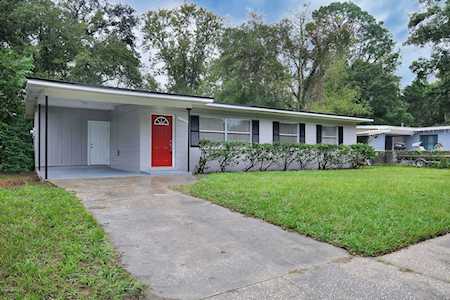 7504 Proxima Rd Jacksonville, FL 32210
