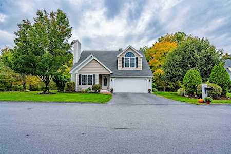 54 Madison Way Manchester, NH 03109