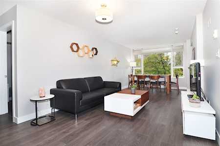 7089 Mont Royal Square #202 Vancouver, BC V5S 4W6