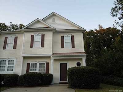 8325 Carob Tree Ln Charlotte, NC 28215