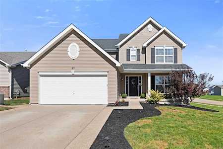 61 White Brook Ct Ofallon, MO 63366