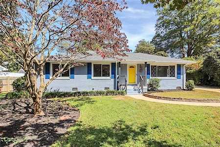 3927 Woodgreen Terrace Charlotte, NC 28205