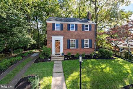 5996 9th Rd N Arlington, VA 22205