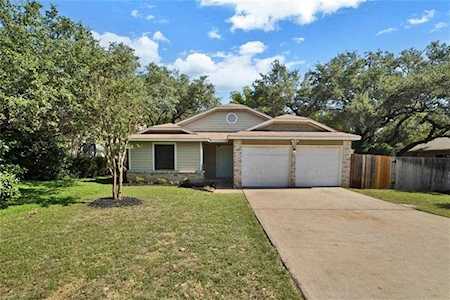 708 Live Oak DRS Cedar Park, TX 78613