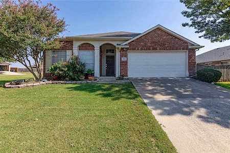 8204 Ross Lake Drive Fort Worth, TX 76137
