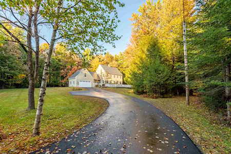 291 Stoney Brook Rd New London, NH 03257