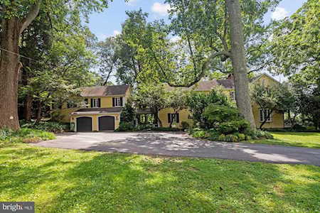 26 Windward Dr Severna Park, MD 21146
