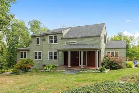 7 Leland Rd Westford, MA 01886