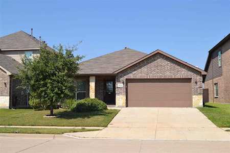 2421 Half Moon Bay Lane Fort Worth, TX 76177