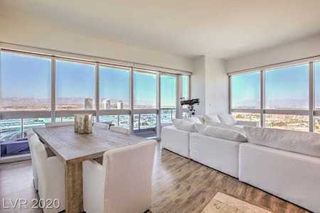 4471 Dean Martin Dr #2900 Las Vegas, NV 89103
