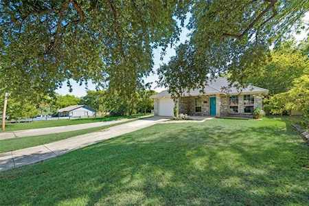 5601 Curzon Avenue Fort Worth, TX 76107
