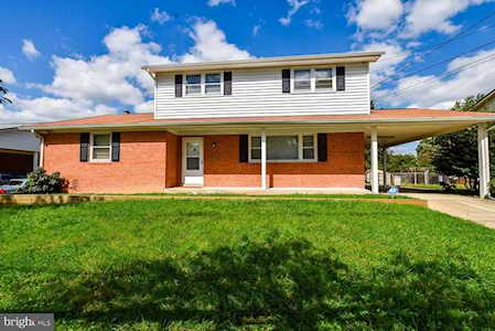 11004 Hollaway Dr Upper Marlboro, MD 20772