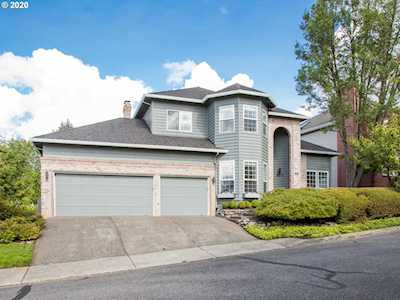 9211 NW Wood Rose Loop Portland, OR 97229