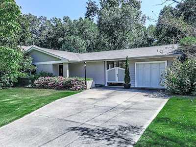 1563 Runnymeade Rd NE Brookhaven, GA 30319
