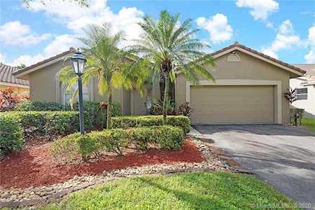 10344 NW 48th Ct Coral Springs, FL 33076