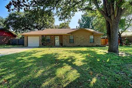 233 Lilac Lane Azle, TX 76020